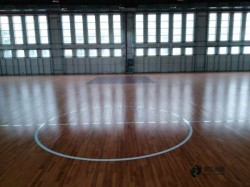 俄勒岡松舞臺(tái)體育場(chǎng)木地板哪個(gè)牌子的好